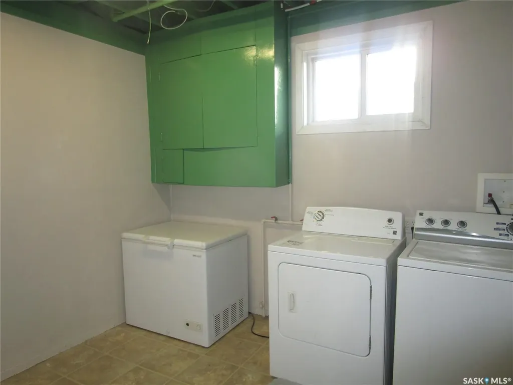 224 Crawford Avenue Coronach SK S0H 0Z0