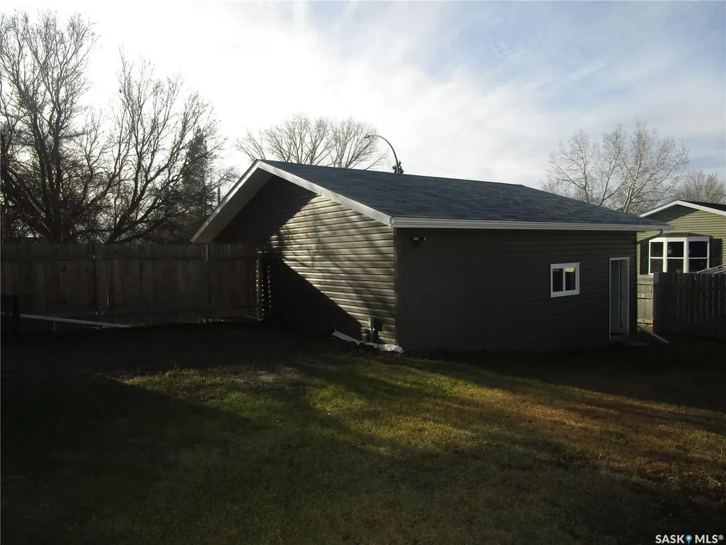 224 Crawford Avenue Coronach SK S0H 0Z0