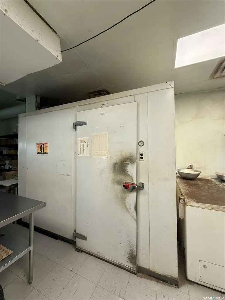 6843 Rochdale Boulevard Regina SK S4X 2Z2