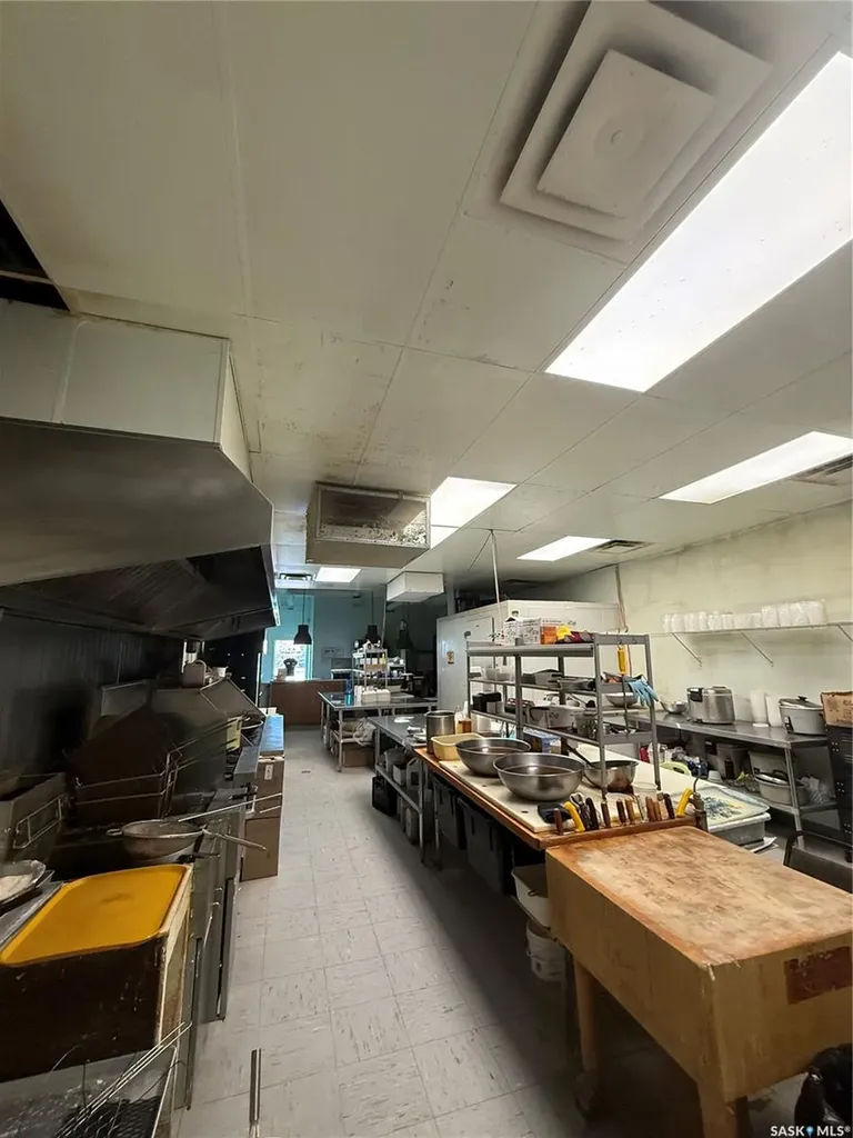 6843 Rochdale Boulevard Regina SK S4X 2Z2