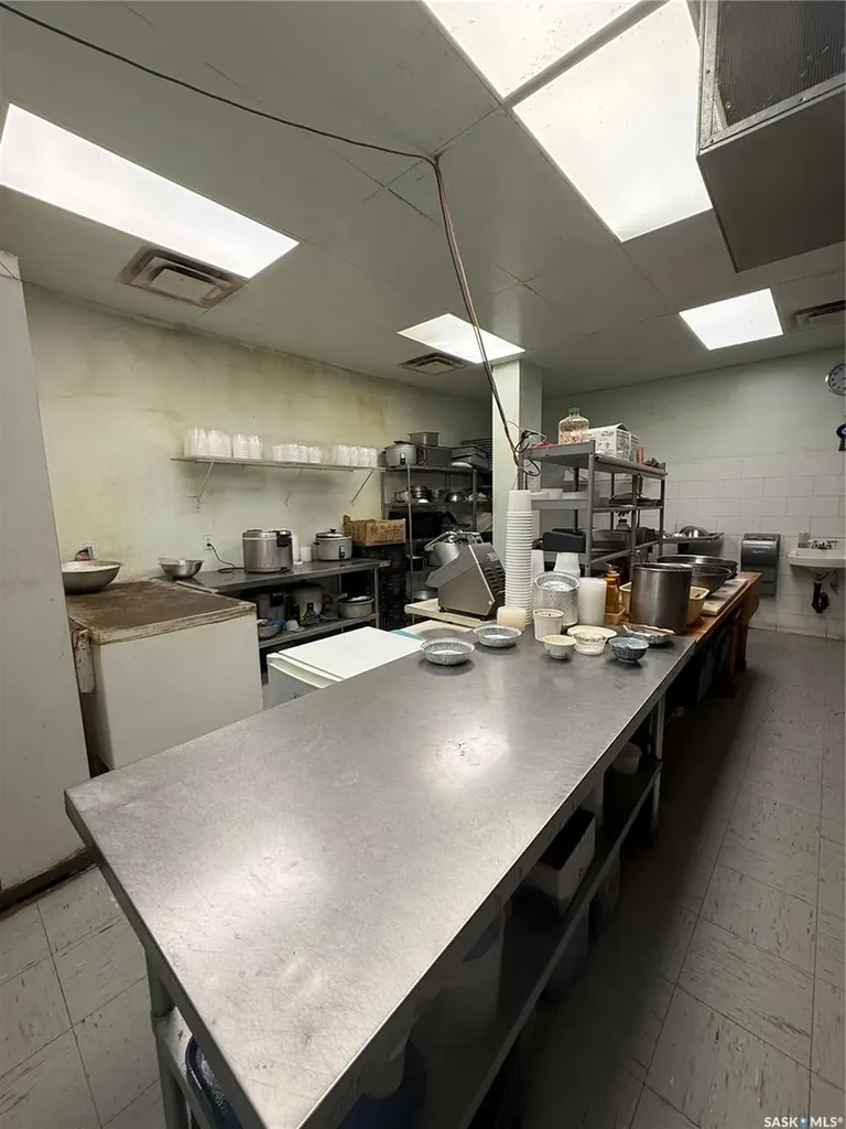 6843 Rochdale Boulevard Regina SK S4X 2Z2