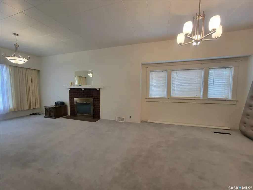 411 1st Street W Wilkie SK S0K 4W0