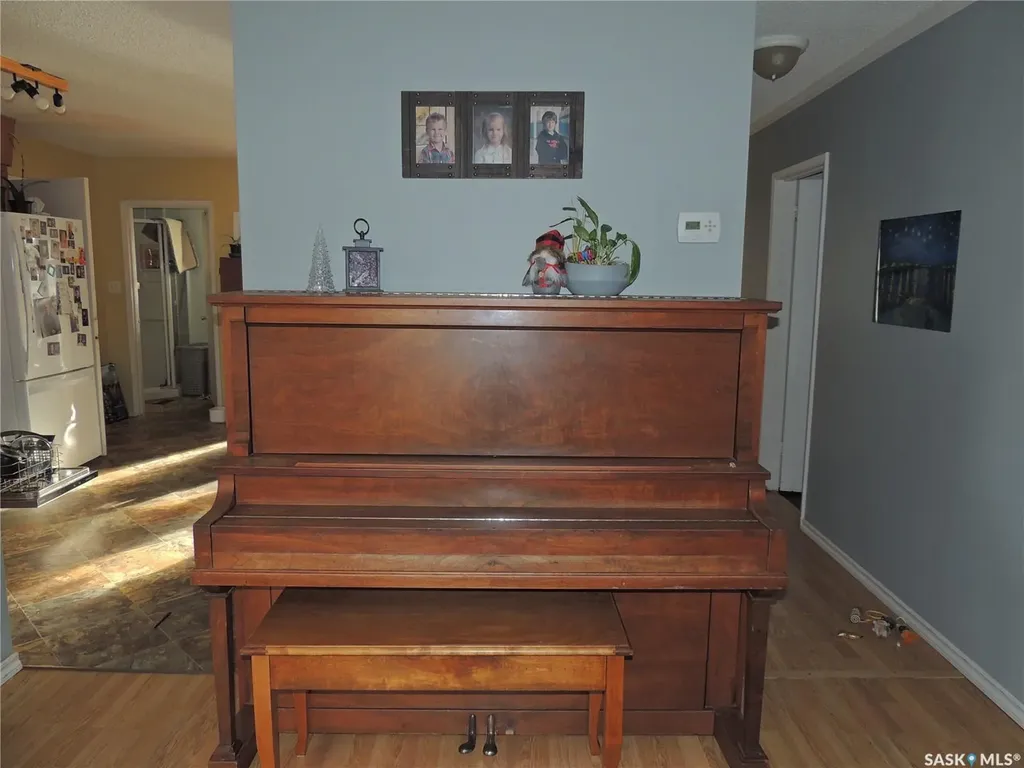 918 Albert Street Estevan SK S4A 1S3