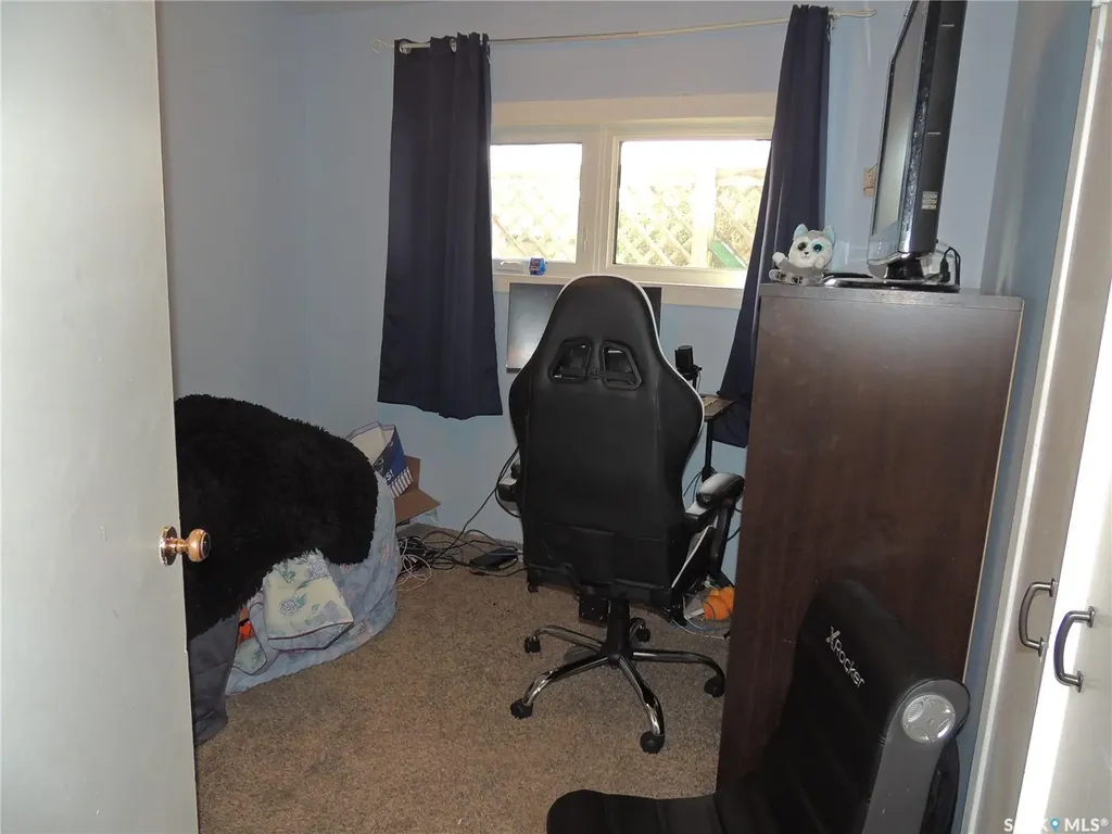 918 Albert Street Estevan SK S4A 1S3