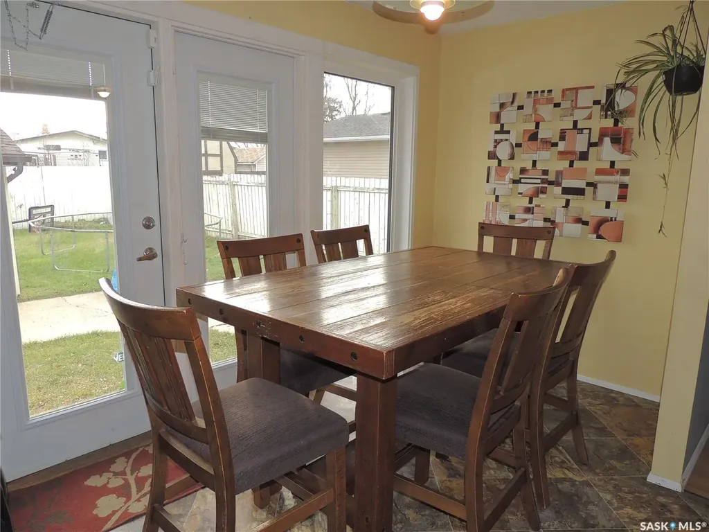 918 Albert Street Estevan SK S4A 1S3