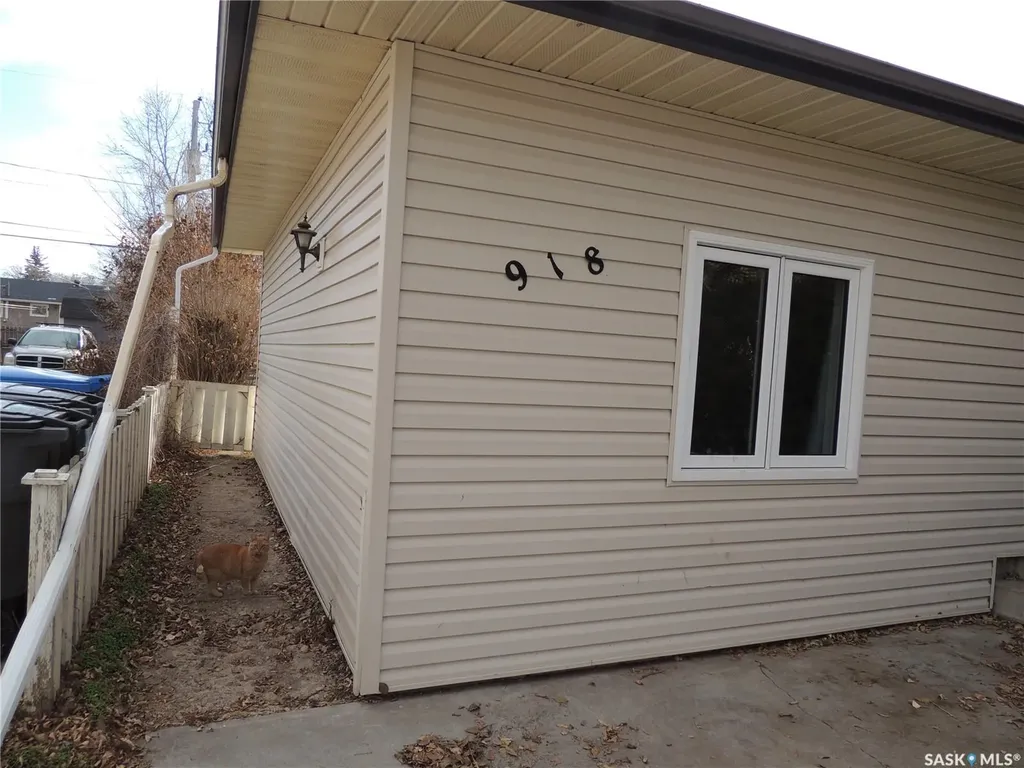918 Albert Street Estevan SK S4A 1S3