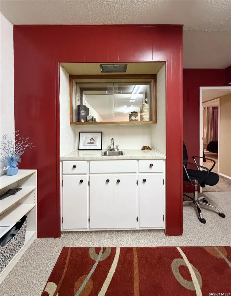 1442 Nicholson Road Estevan SK S4A 1T8