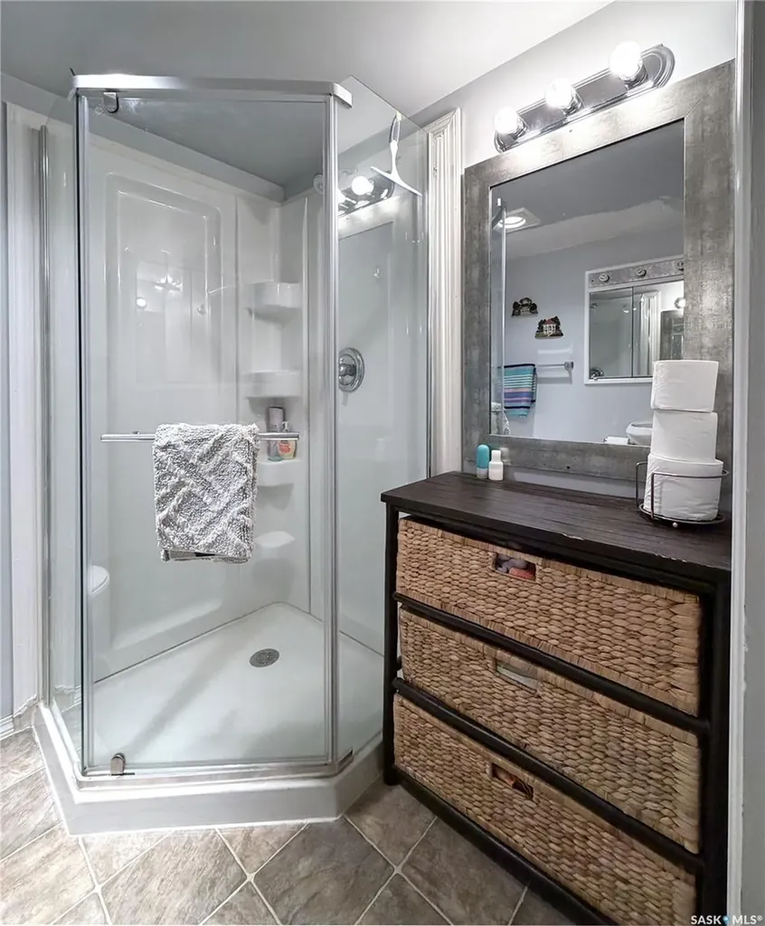 1442 Nicholson Road Estevan SK S4A 1T8