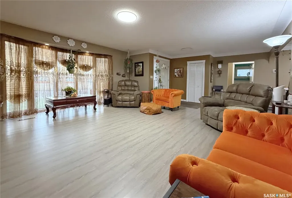 1442 Nicholson Road Estevan SK S4A 1T8