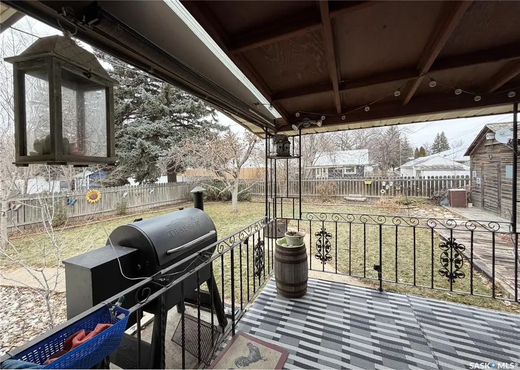 1442 Nicholson Road Estevan SK S4A 1T8