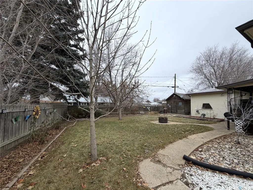 1442 Nicholson Road Estevan SK S4A 1T8