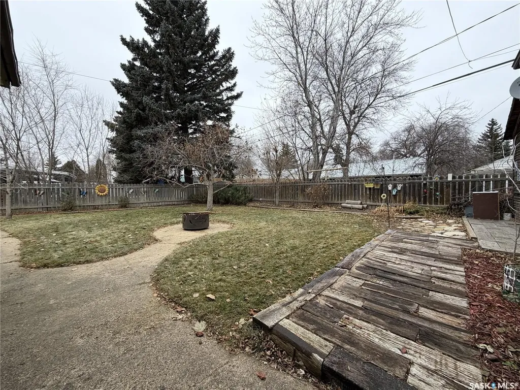 1442 Nicholson Road Estevan SK S4A 1T8