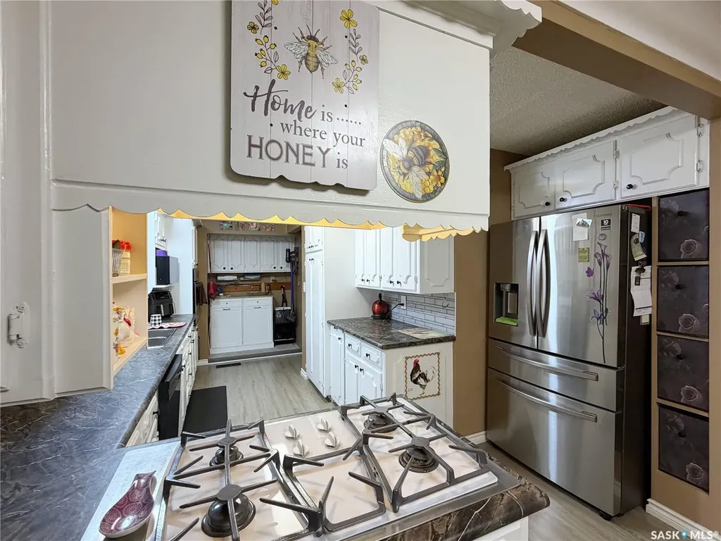 1442 Nicholson Road Estevan SK S4A 1T8