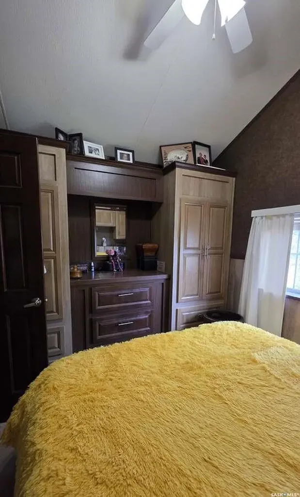 301 Railway Street Paradise Hill SK S0M 2G0