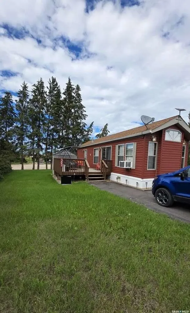 301 Railway Street Paradise Hill SK S0M 2G0
