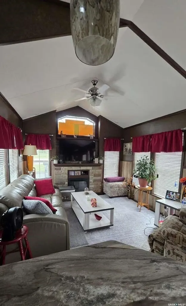 301 Railway Street Paradise Hill SK S0M 2G0
