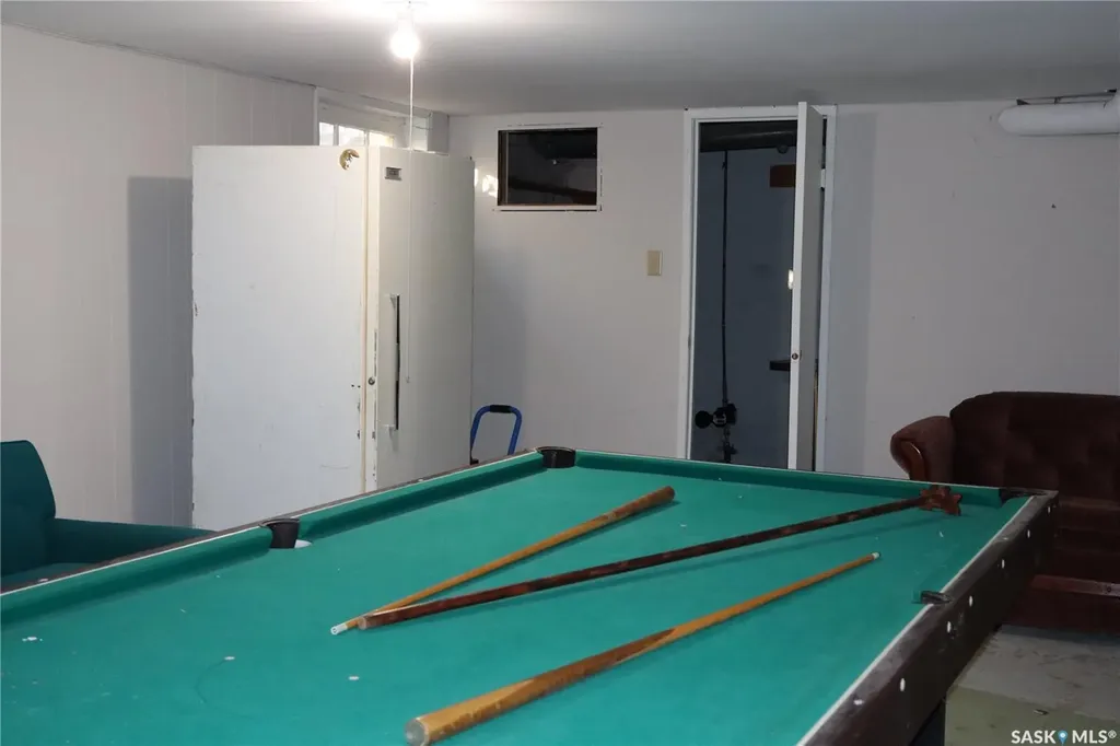 203 5th Avenue W Assiniboia SK S0H 0B0