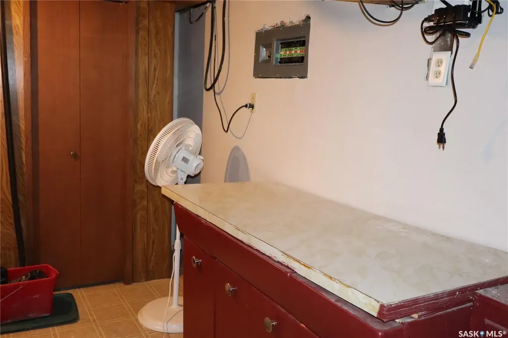 203 5th Avenue W Assiniboia SK S0H 0B0