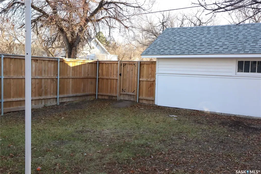 203 5th Avenue W Assiniboia SK S0H 0B0