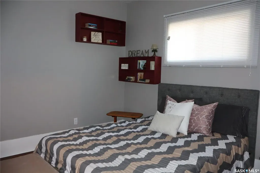 203 5th Avenue W Assiniboia SK S0H 0B0