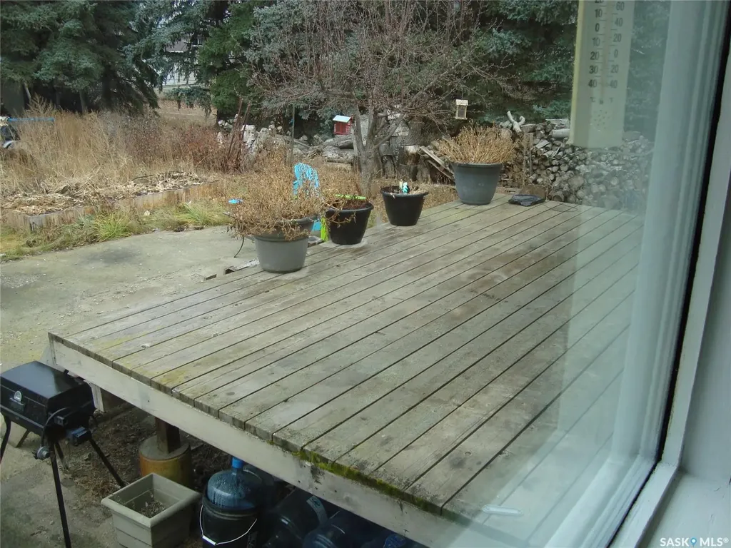 105 4th Avenue W Kyle SK S0L 1T0