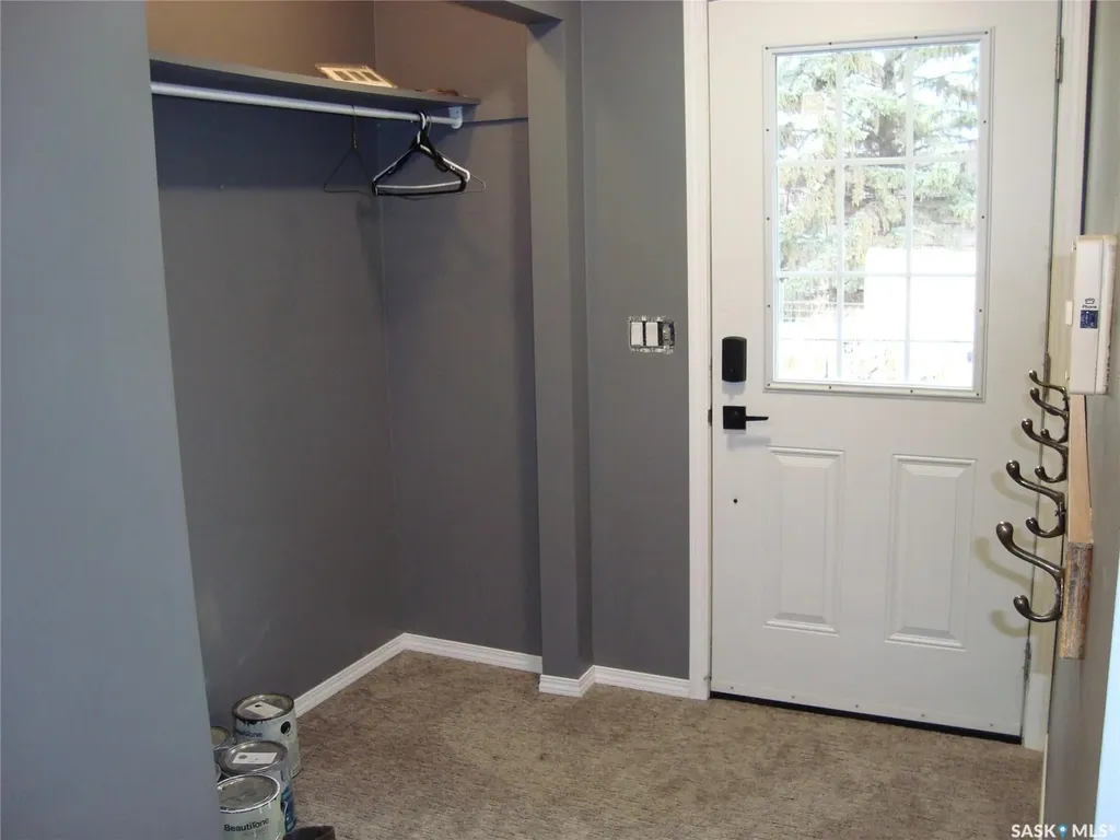 105 4th Avenue W Kyle SK S0L 1T0