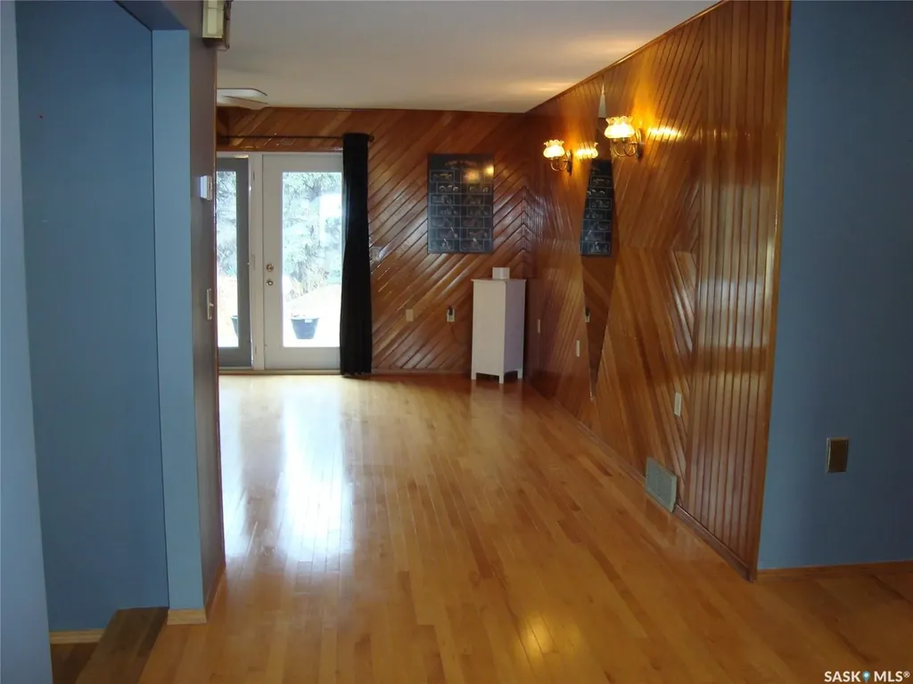 105 4th Avenue W Kyle SK S0L 1T0