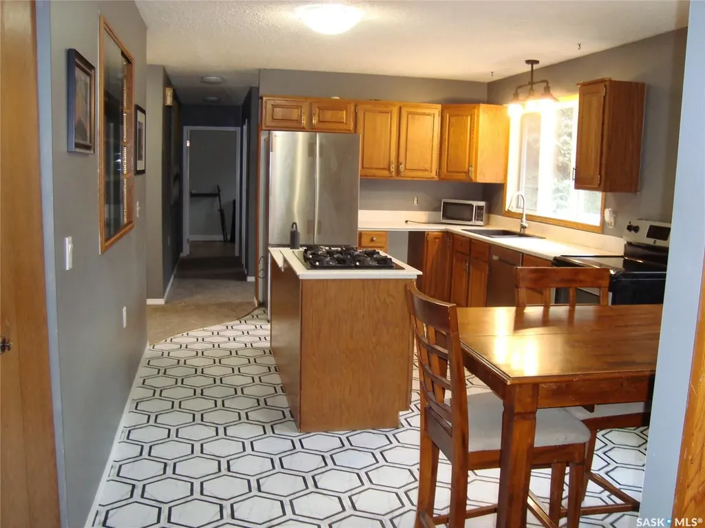 105 4th Avenue W Kyle SK S0L 1T0