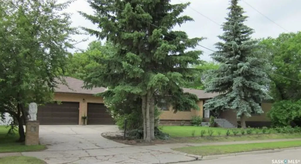 502 1st Street W Meadow Lake SK S9X 1E5