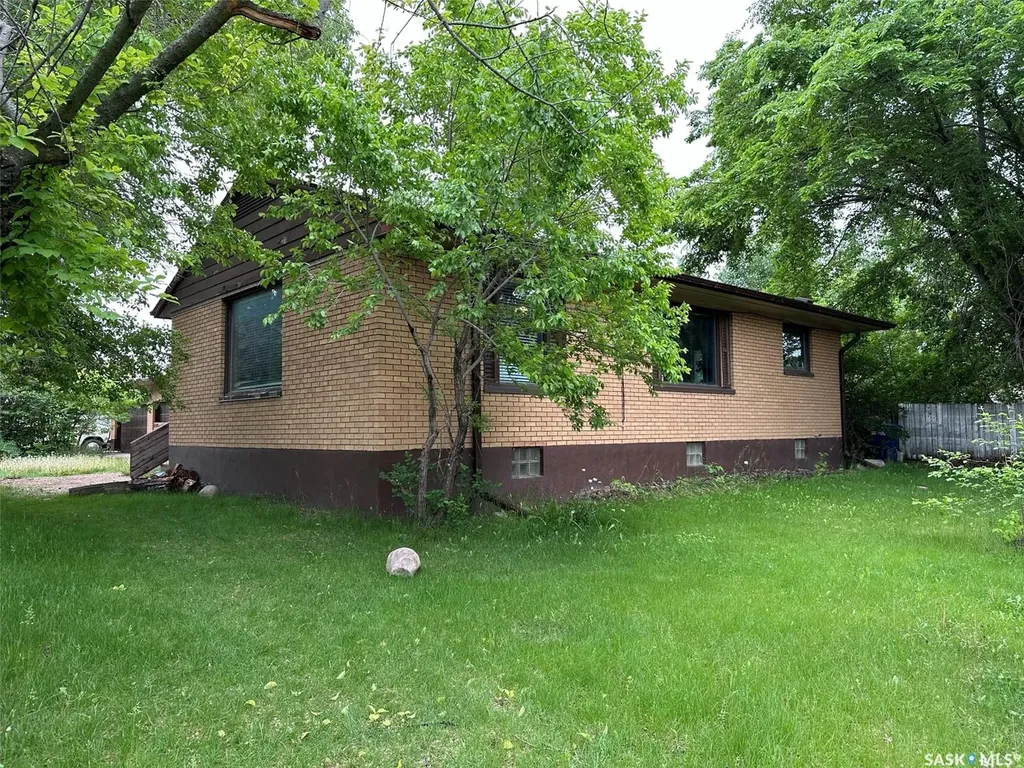 502 1st Street W Meadow Lake SK S9X 1E5