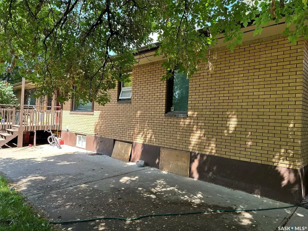 502 1st Street W Meadow Lake SK S9X 1E5