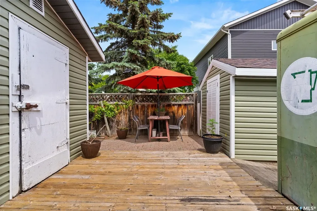 4 Regina Avenue Katepwa Beach SK S0G 2Y0