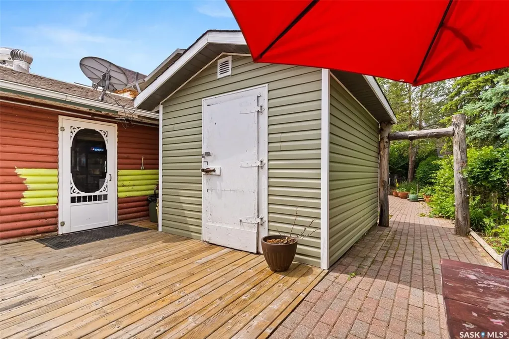 4 Regina Avenue Katepwa Beach SK S0G 2Y0