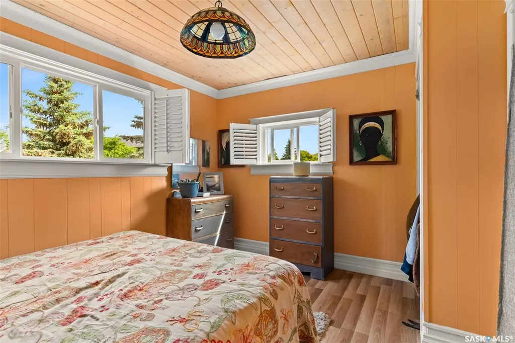 4 Regina Avenue Katepwa Beach SK S0G 2Y0