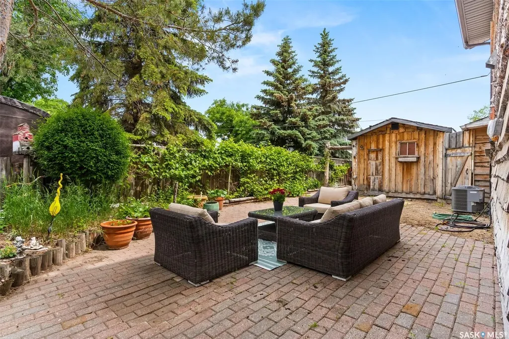 4 Regina Avenue Katepwa Beach SK S0G 2Y0