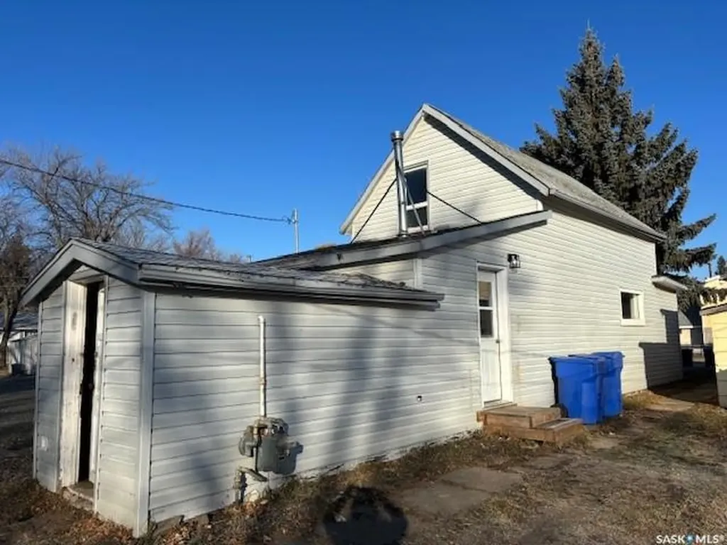 134 2nd Avenue W Canora SK S0A 0L0