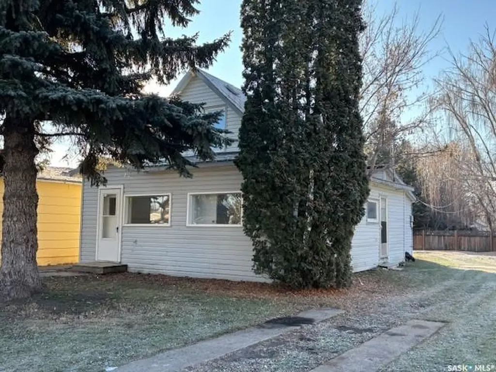 134 2nd Avenue W Canora SK S0A 0L0