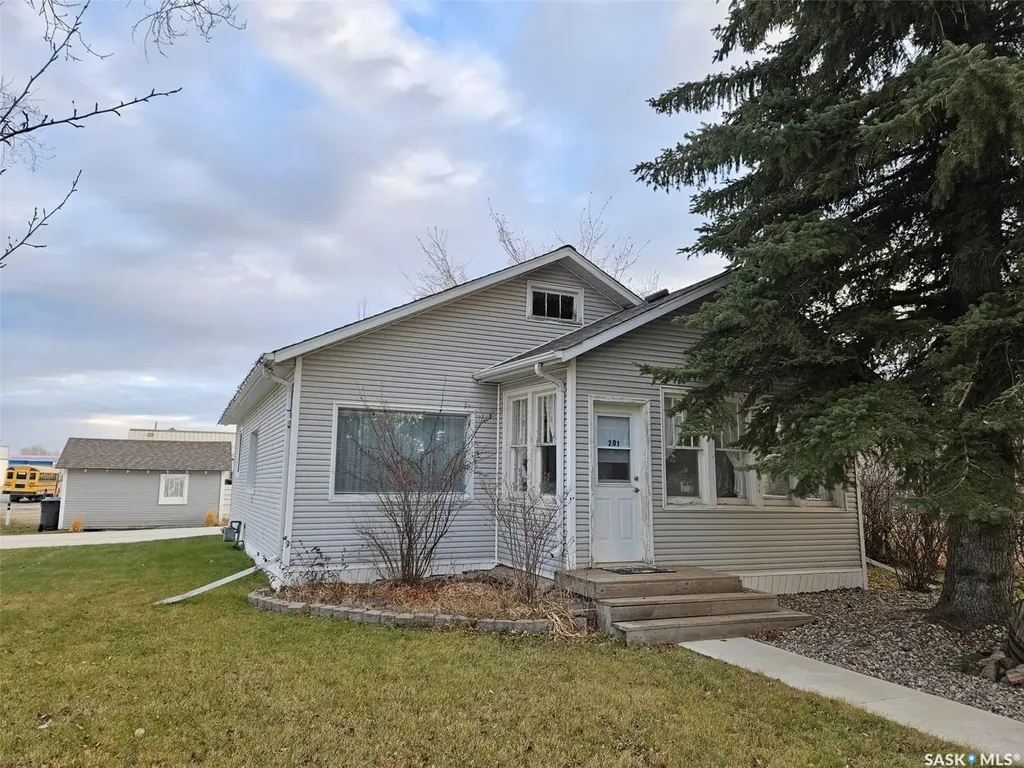 201 Souris Avenue E Carlyle SK S0C 0R0