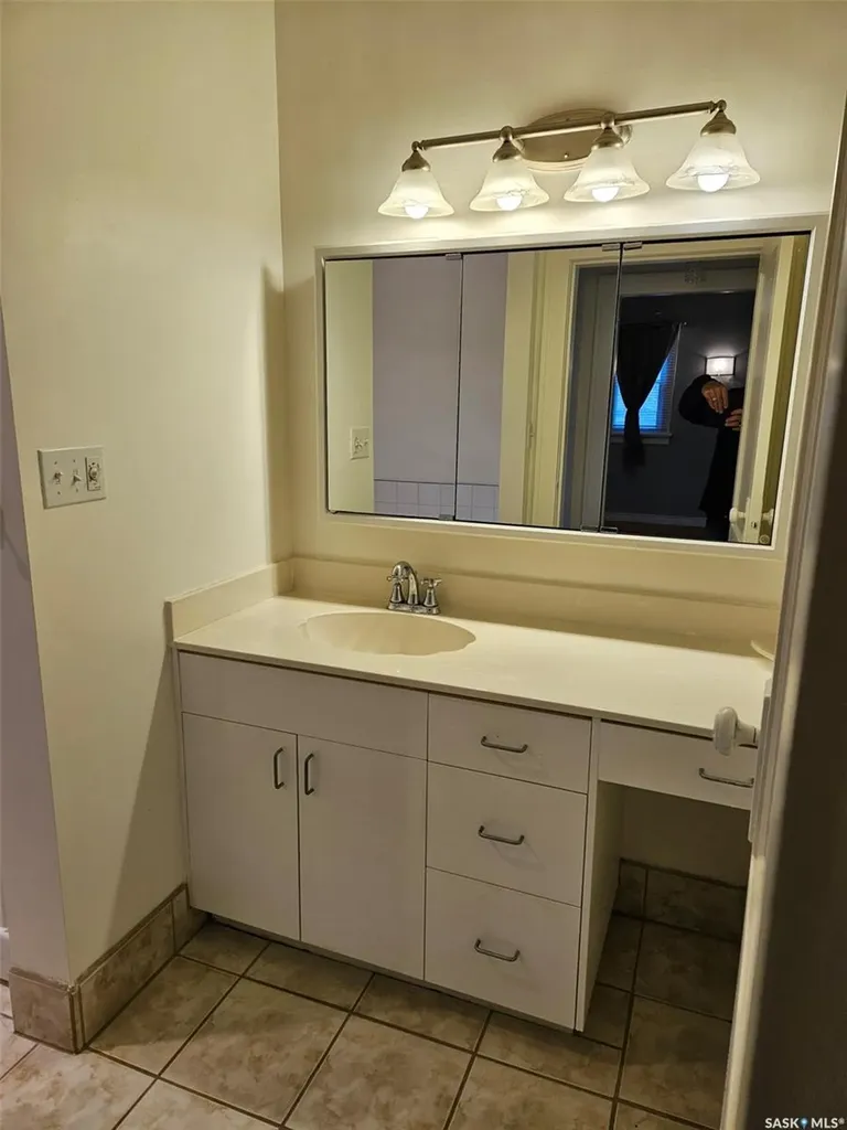 201 Souris Avenue E Carlyle SK S0C 0R0