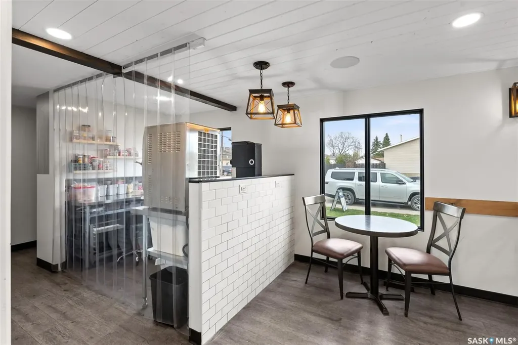 402 1st Avenue S Martensville SK S0K 0A2