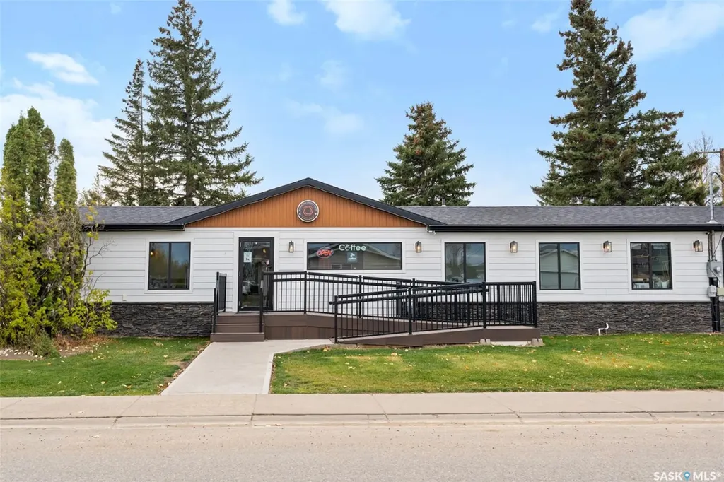 402 1st Avenue S Martensville SK S0K 0A2