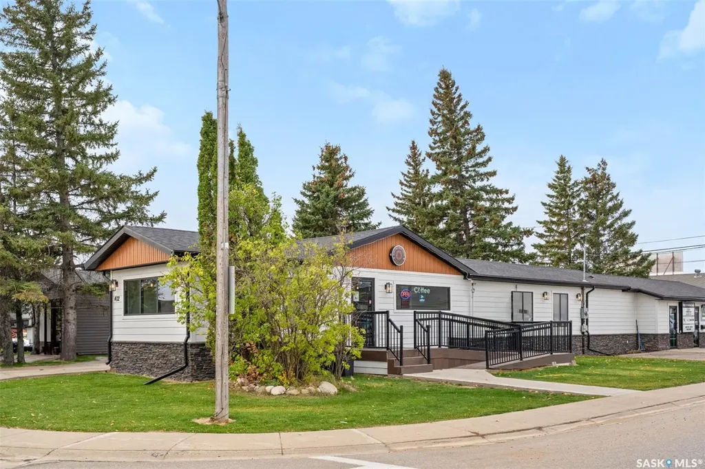 402 1st Avenue S Martensville SK S0K 0A2