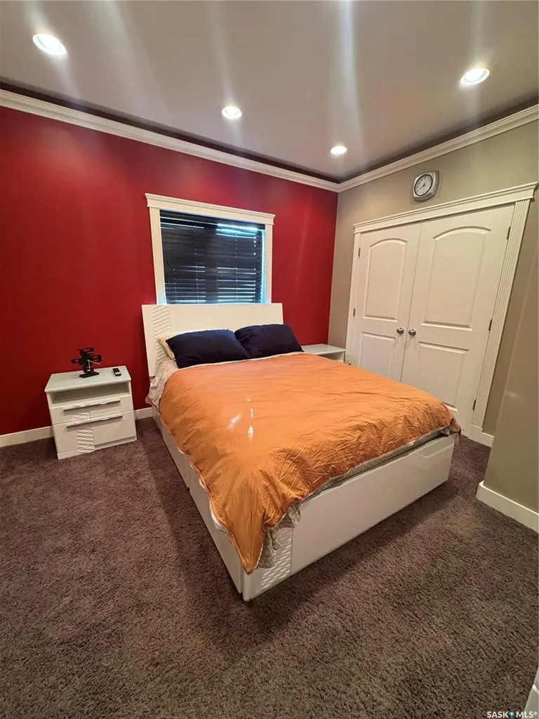 916 3rd Street SE Weyburn SK S4H 3J8