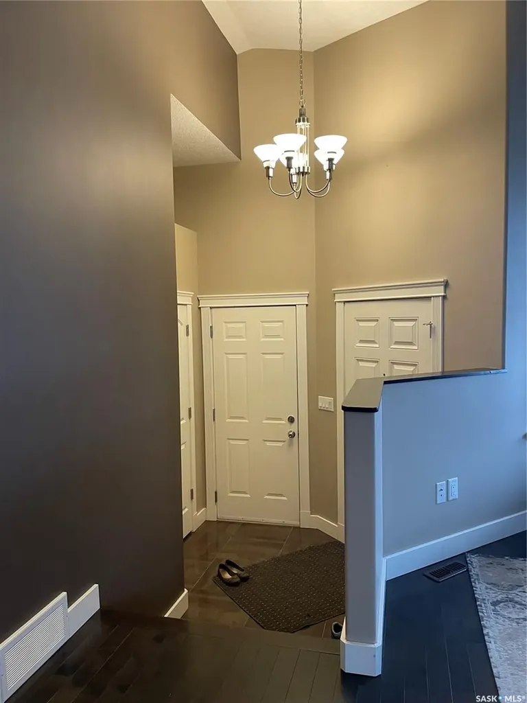 916 3rd Street SE Weyburn SK S4H 3J8
