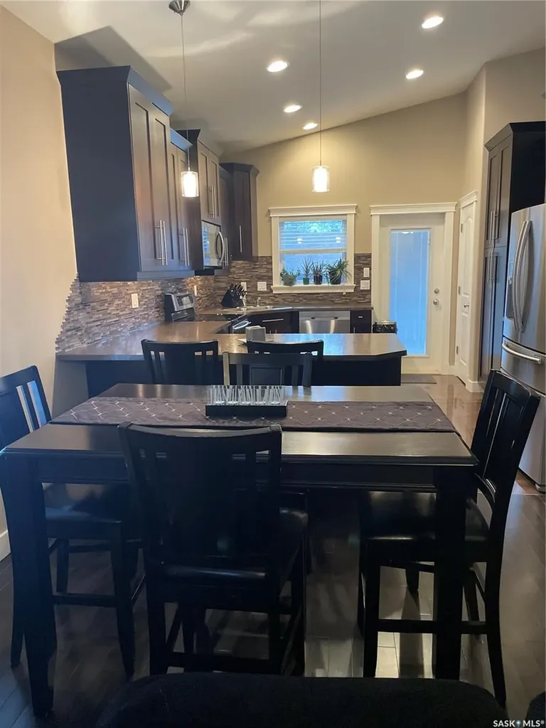 916 3rd Street SE Weyburn SK S4H 3J8