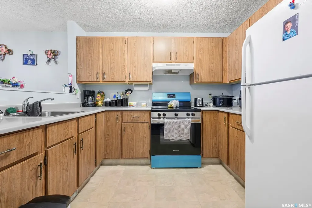 4008 Dewdney Avenue Regina SK S4T 1A2