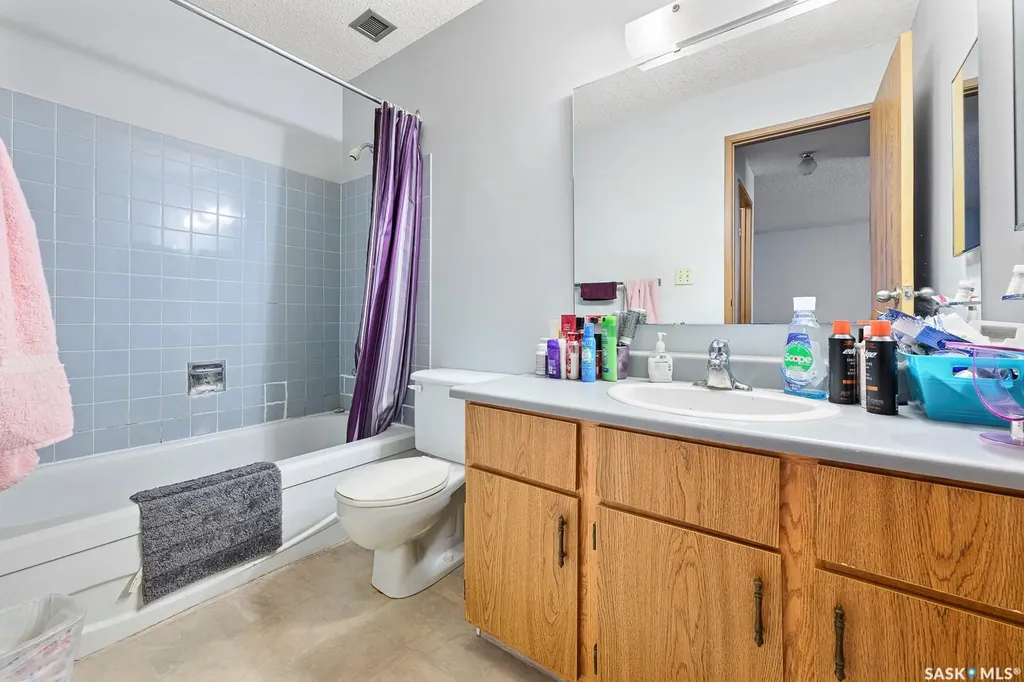 4008 Dewdney Avenue Regina SK S4T 1A2