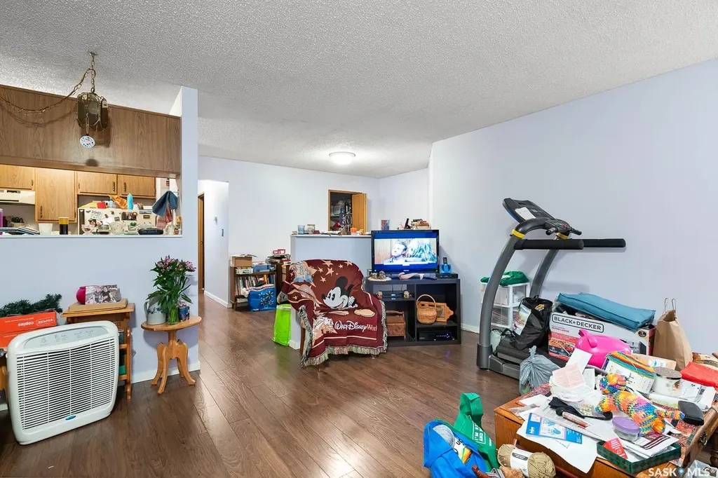 4008 Dewdney Avenue Regina SK S4T 1A2