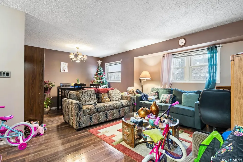 4008 Dewdney Avenue Regina SK S4T 1A2