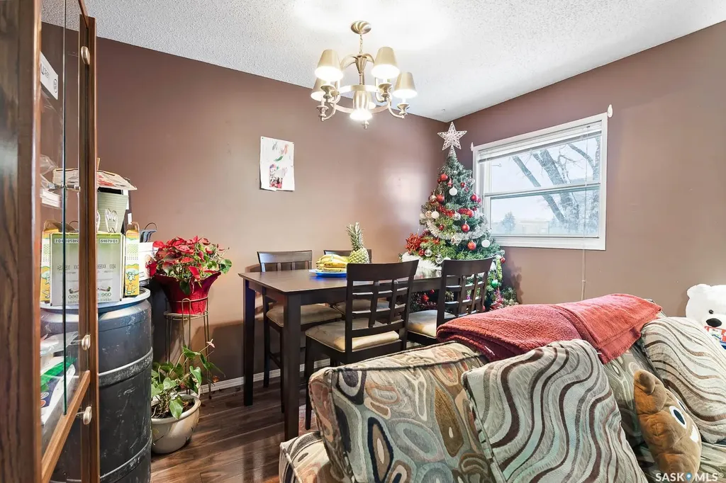 4008 Dewdney Avenue Regina SK S4T 1A2